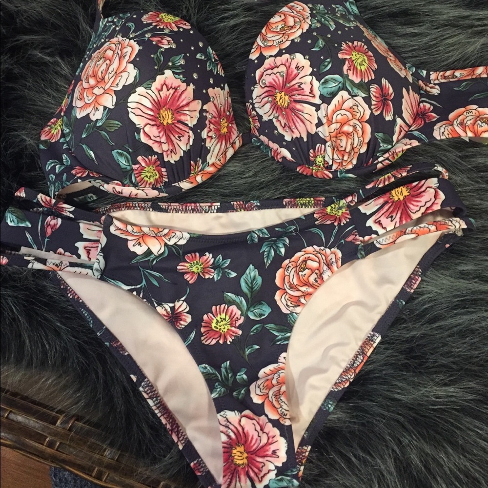 Bathing suit